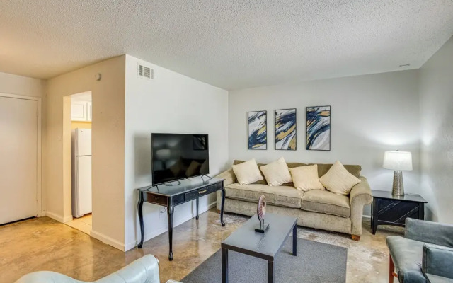 Dallas Condo in Walkable Knox Street District!