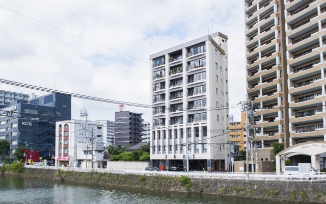 Отель A Good Day Fukuoka Riverside Фукуока вид на фасад