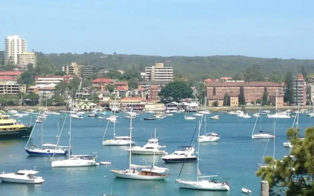 CRES0 - Manly - The Crescent