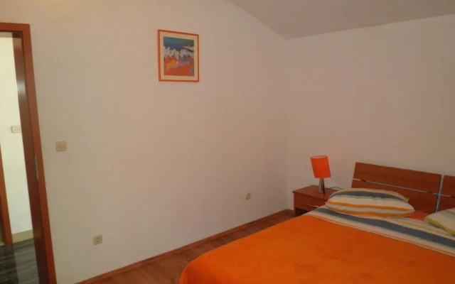 Apartment Aldica - 300 m from sea: A3 Supetar, Island Brac