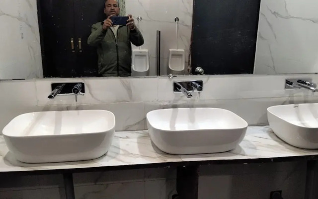 Vishnu Inn
