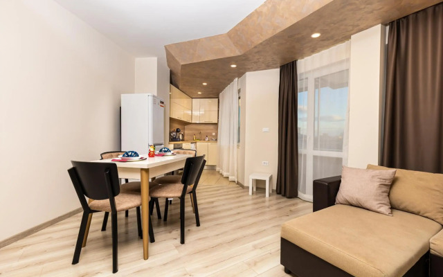 Sunny 1BD Apartment in OLD TOWN