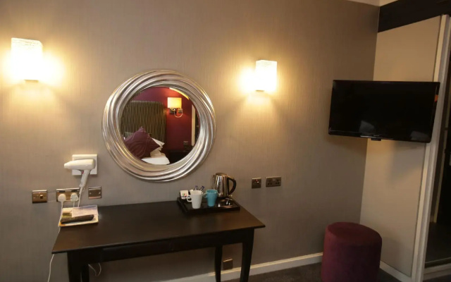 The Bruce Hotel