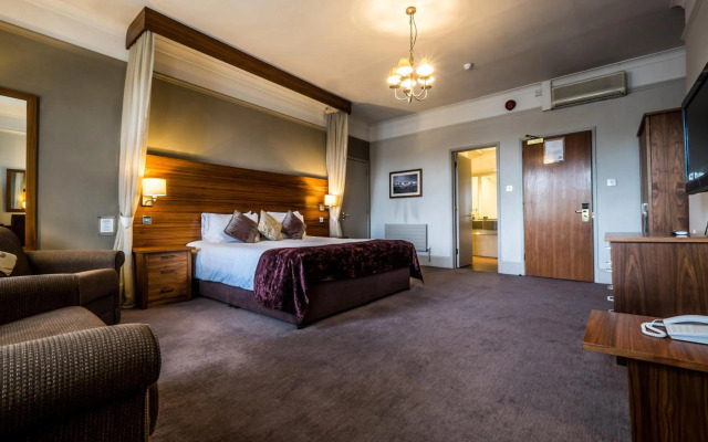 The Bridge Hotel Greenford