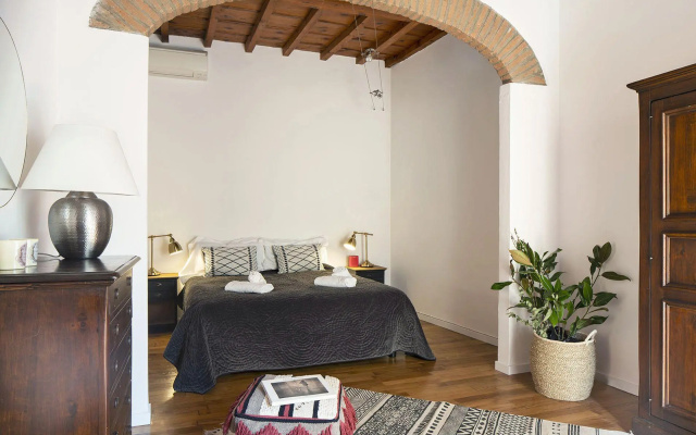 A Few Steps to The Duomo Perfect 1BD Apt