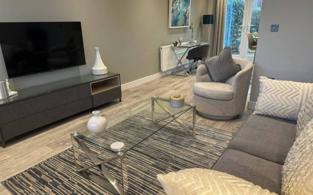 Stylish, Contemporary Home in Earl Shilton