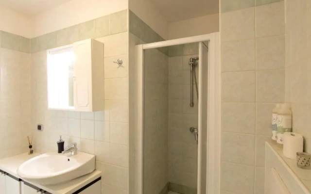 Interno77
