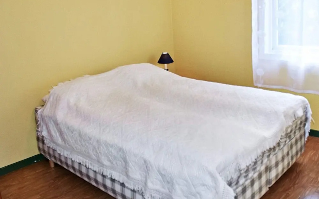 10 Person Holiday Home in Midsund