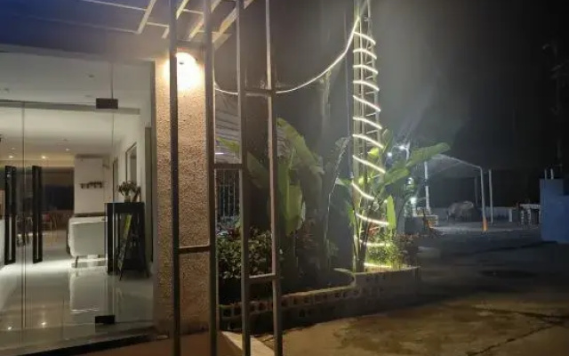 Wanning Shiqi Homestay (Wanning Shenzhou Station)