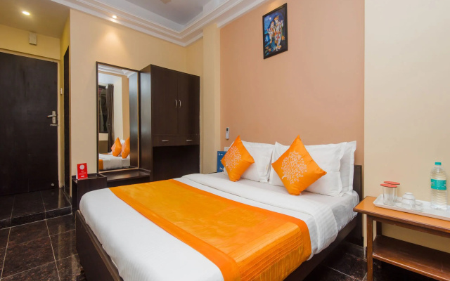 OYO 11672 Hotel Shubham