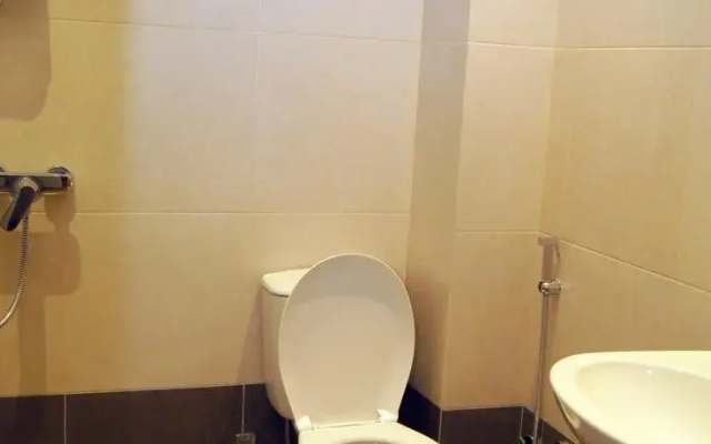 Flat Tamarashvili