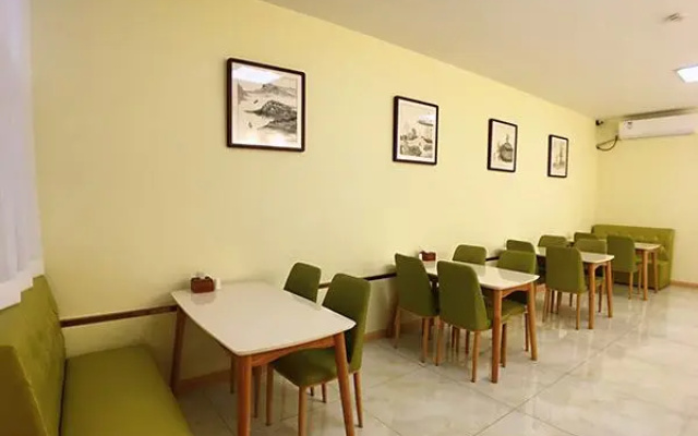 City 118 Hotel Qingdao Hongdao High-speed Railway Station