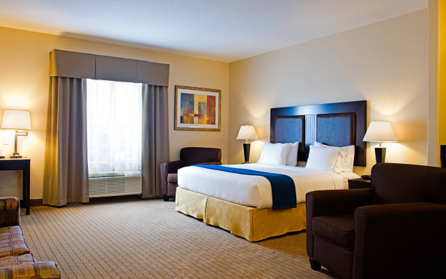 Holiday Inn Express & Suites Regina-South by IHG