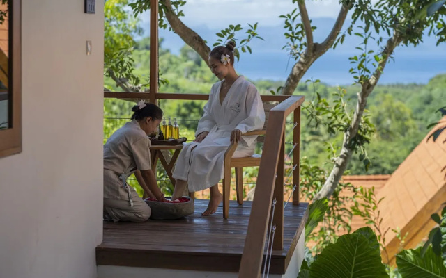 Deep Roots Dive & Yoga Resort