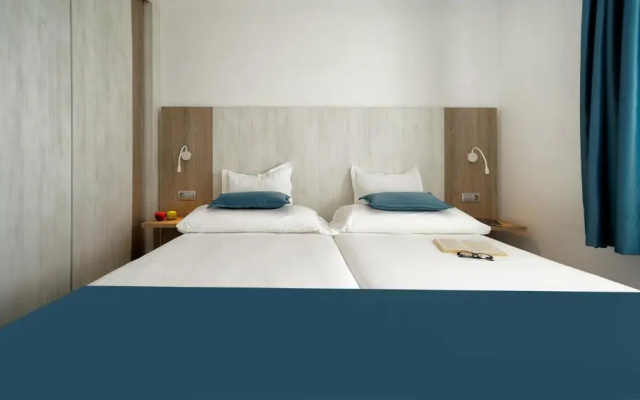 Apartamentos Blue Star