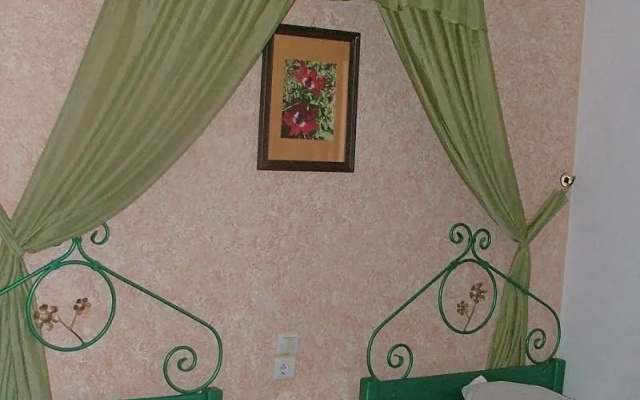 Kleoni Club Hotel & Apartments