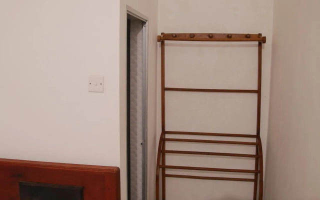 Guruge guest house