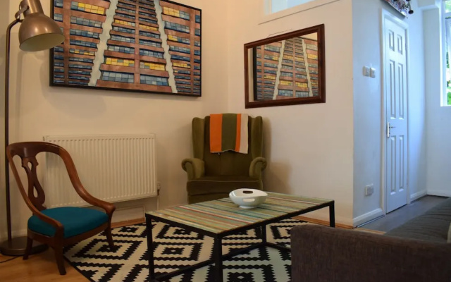 Beautiful, Bright 1-bedroom Home With Garden