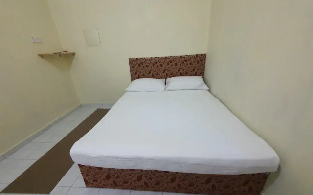 Oyo 90304 Persada Hasra Homestay