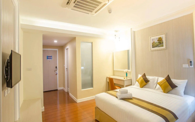 Saint Tropez Beach Resort Hotel