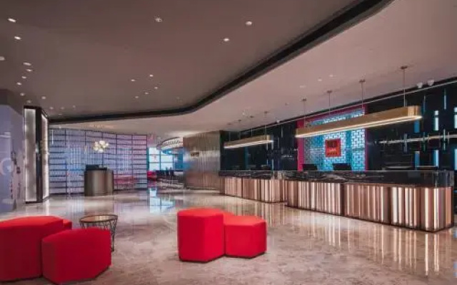 Radisson Red Zhuhai Gongbei Port