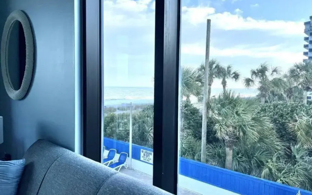 *FRESH NEW OCEANFRONT*Pool*KING Bed*OMG VIEW*Approved Dogs*F22-4