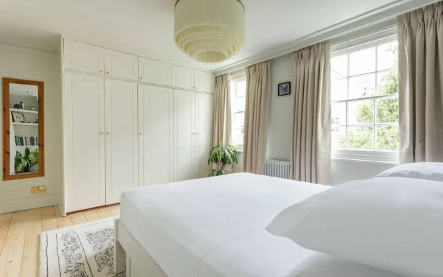 Molyneux Street II by Onefinestay