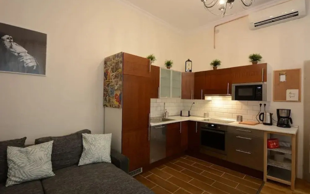 Lazar 7 Apartment