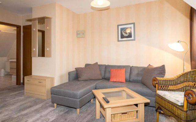 Wohnung 2, Schumacher