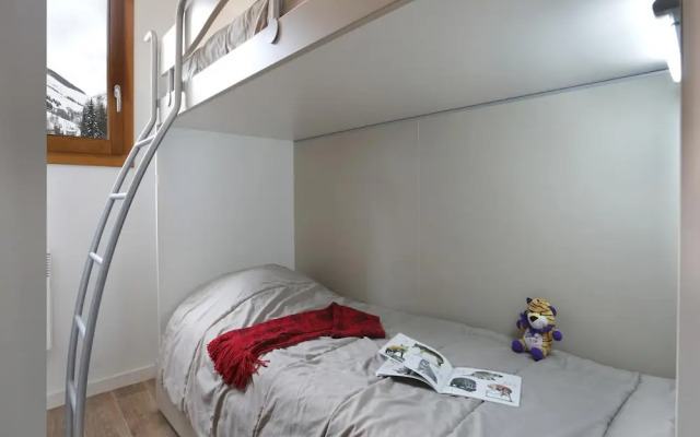 Spacious Apartment in Les Deux Alpes
