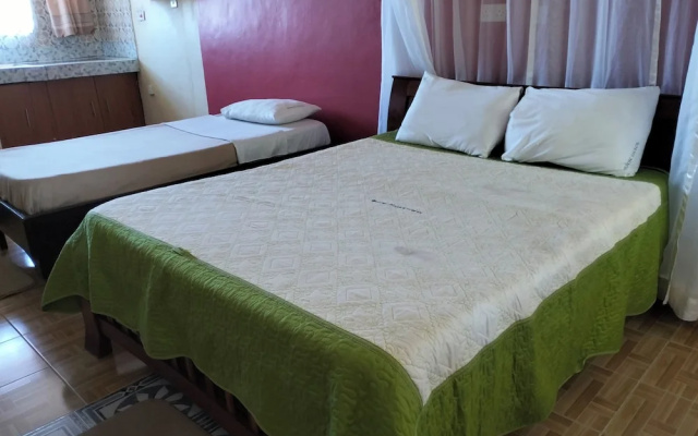 Bimoss Beach Resort & Campsite