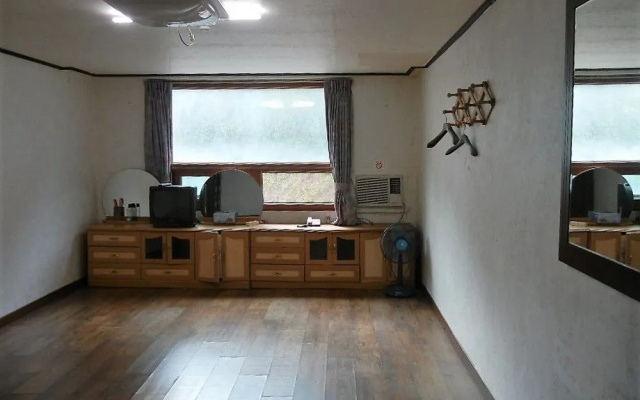 EUNHYE Family Hotel