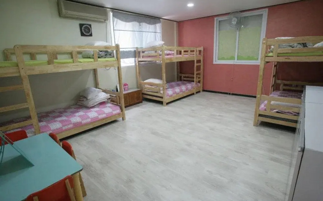 Gyeongju 1974Hoseutel