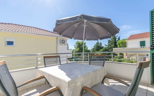 Apartment Mladen
