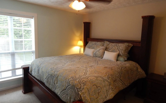 Cove Point Getaway