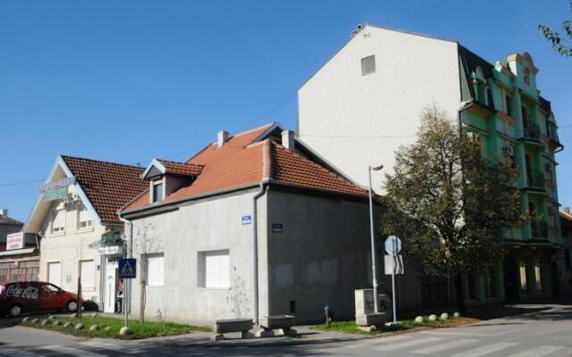 Отель Garni Rimski Нови Сад вид на фасад