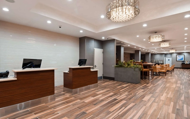 Best Western Plus Philadelphia Convention Center Hotel