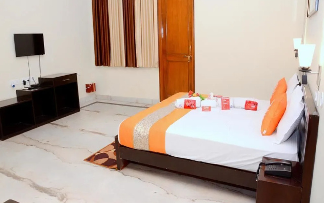 OYO Rooms Near Jaipuria School