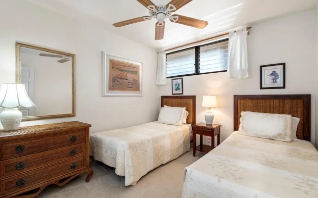 Sea Village 4-205