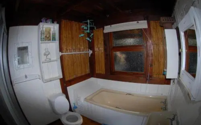 Dolphin Lodge
