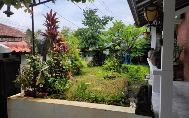 Kelana 2 Nice Homestay (5 Bed Rooms) Semarang