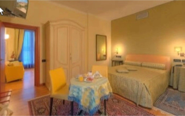 Recina Hotel