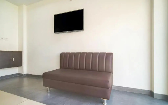 Gm Grand Lake View by OYO Rooms