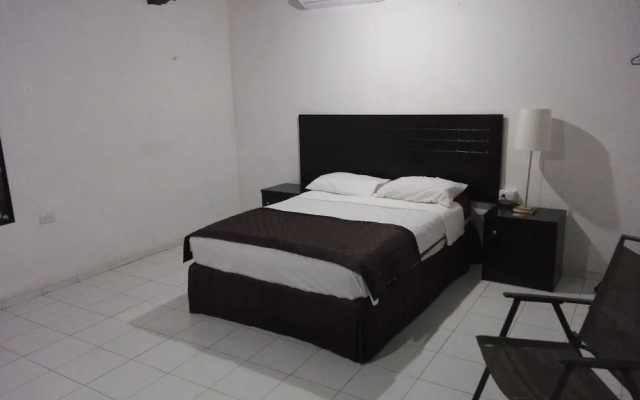 El Mayab Hostel