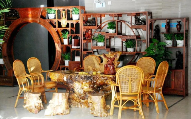 Sunflower Hotel