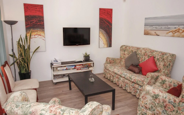 St James Cosy Home - Best Value