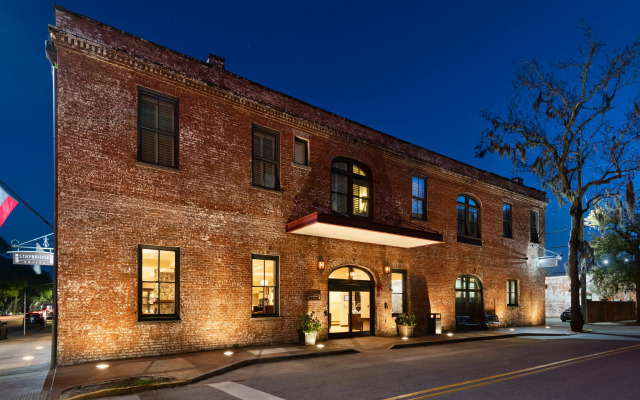 hotelImage
