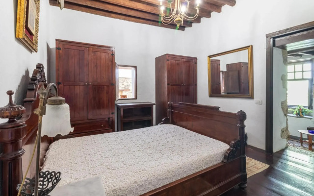 Flatguest Amiga Mia - Traditional House
