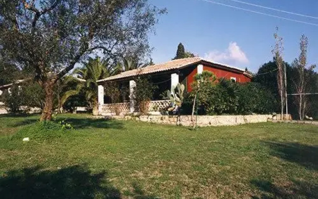 Arginousa Holiday Houses