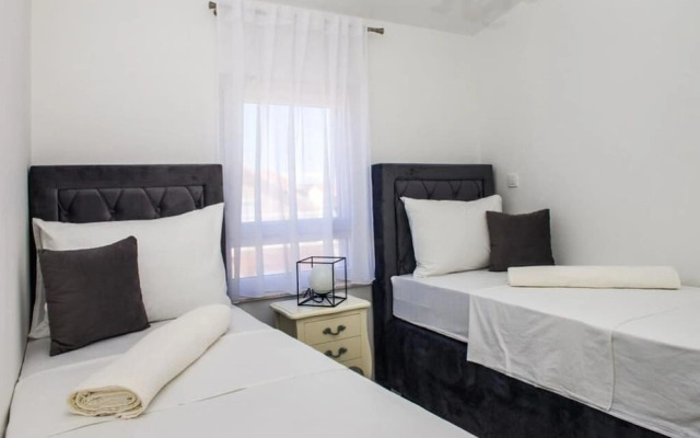 Apartments Zdeslav